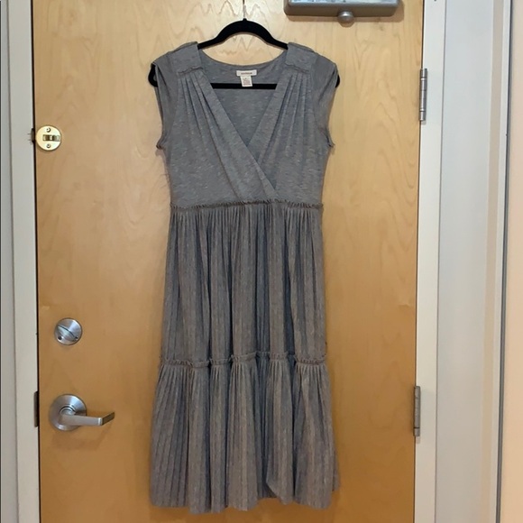 Sundance Grey V-neck Pleated Midi Dress - Picture 3 of 11